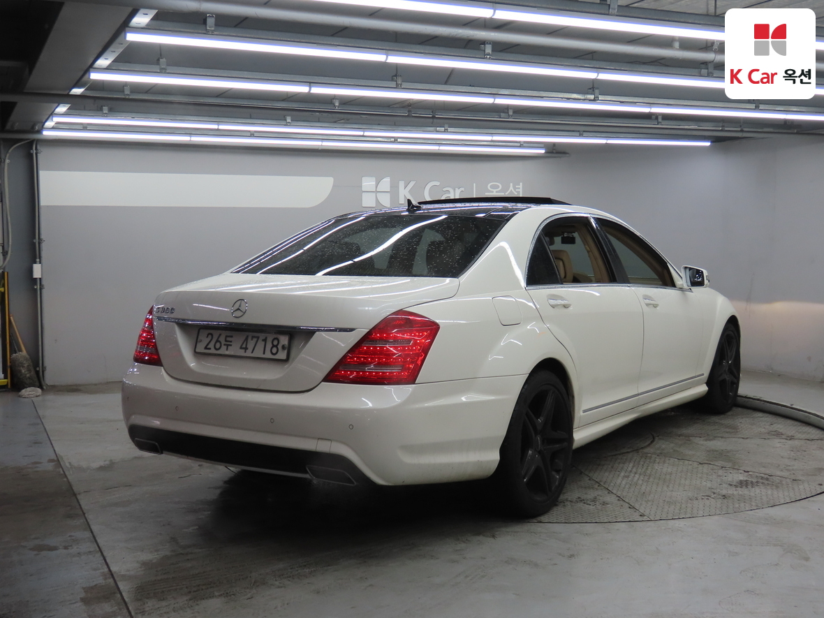 مرسيدس بنز إس كلاس 2010 - صورة 2