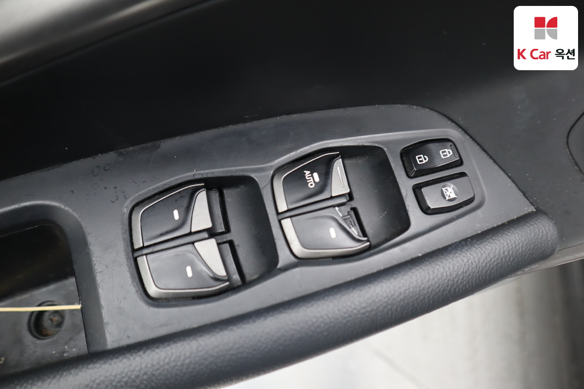 هيونداي سانتافي 2014 - صورة 17