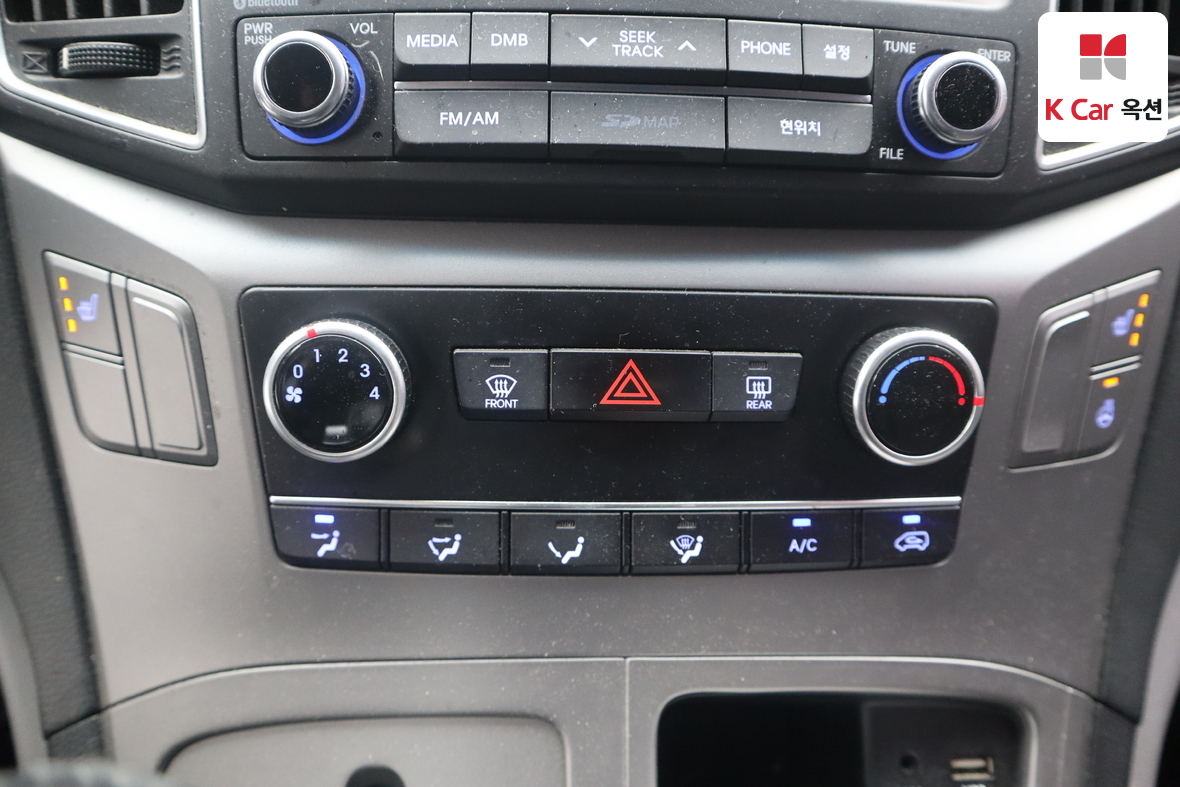 هيونداي جراند ستاريكس 2018 - صورة 14