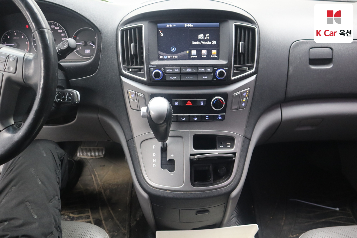 هيونداي جراند ستاريكس 2018 - صورة 6