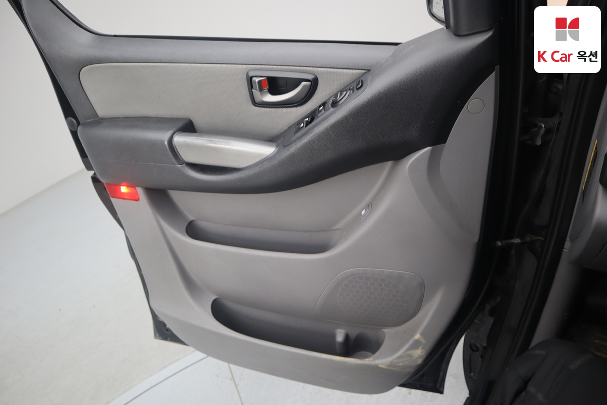 هيونداي جراند ستاريكس 2018 - صورة 8