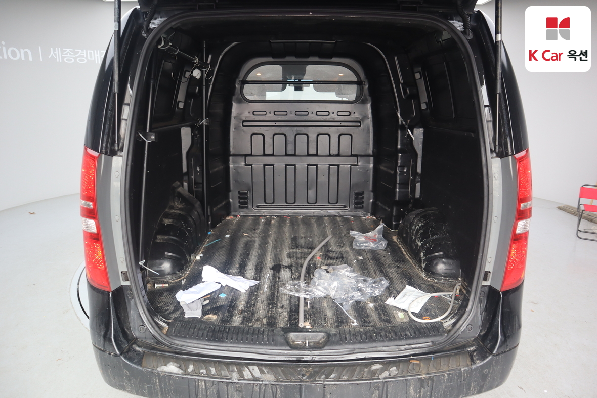 هيونداي جراند ستاريكس 2018 - صورة 23