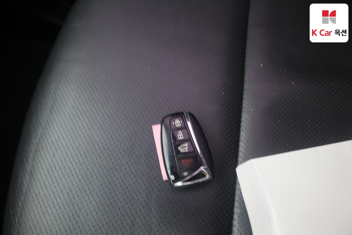 Hyundai Santa Fe 2013 - Image 17