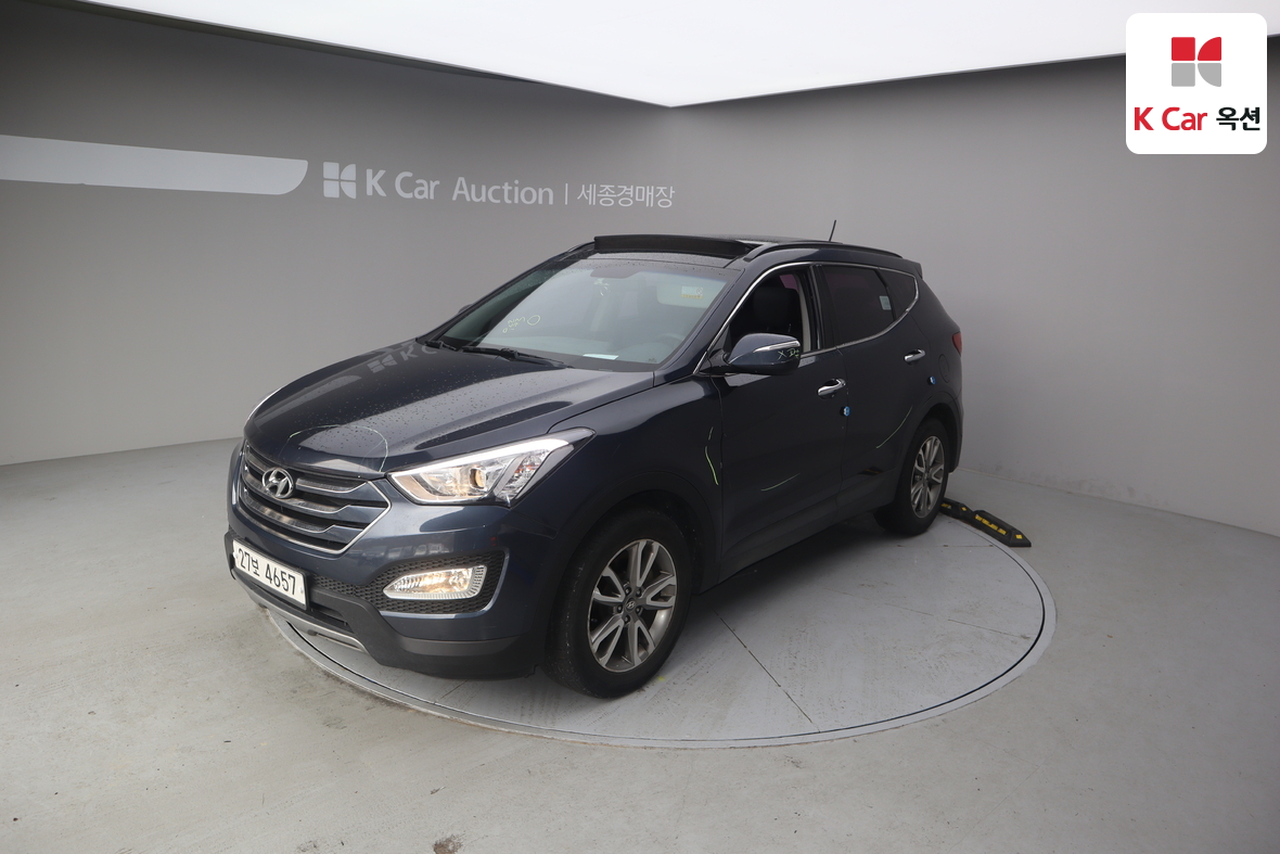 Hyundai Santa Fe 2013 - Image 1