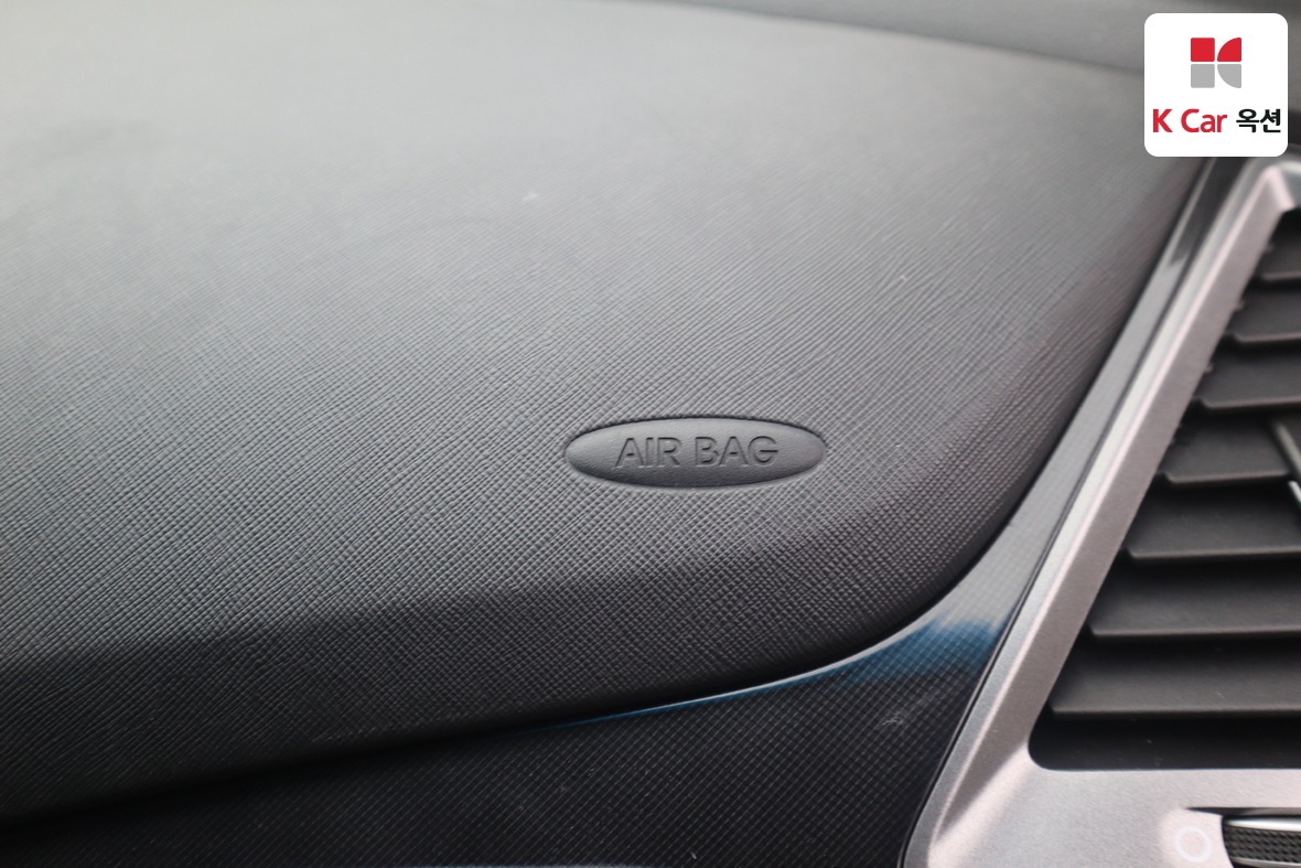 Hyundai Santa Fe 2013 - Image 32