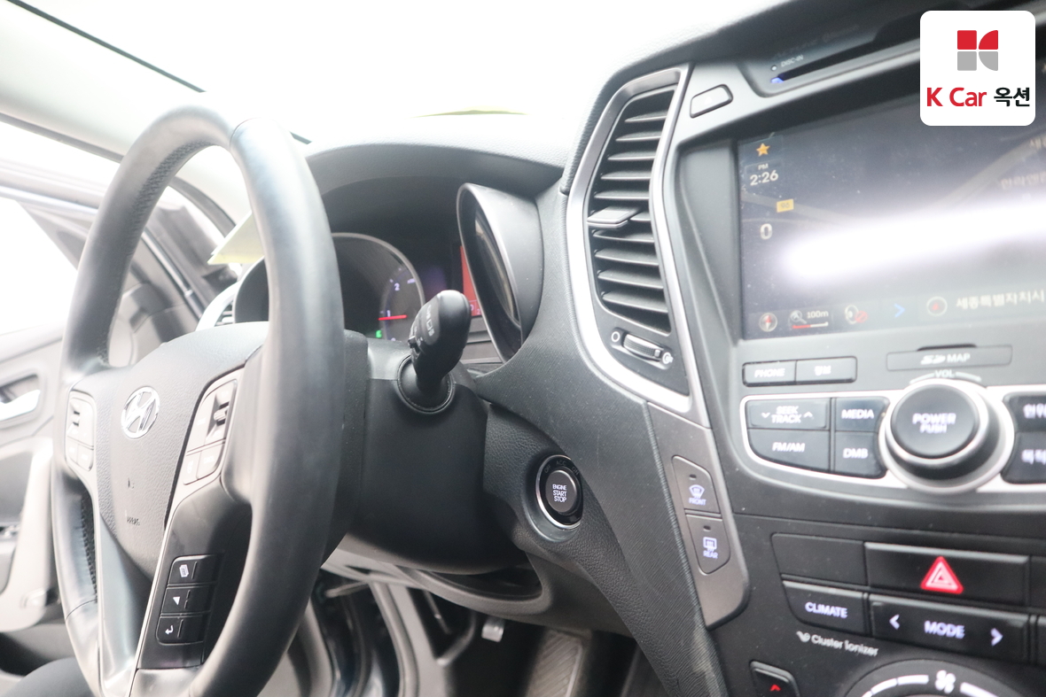 Hyundai Santa Fe 2013 - Image 11