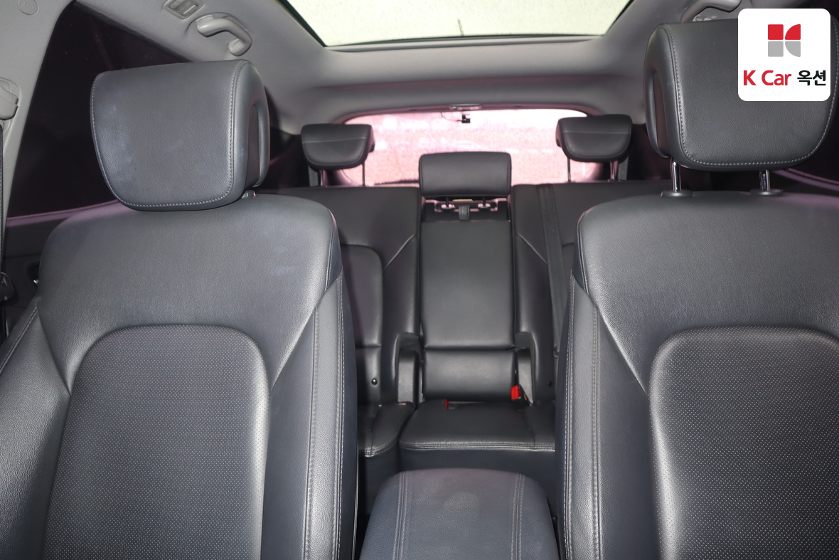 Hyundai Santa Fe 2013 - Image 18