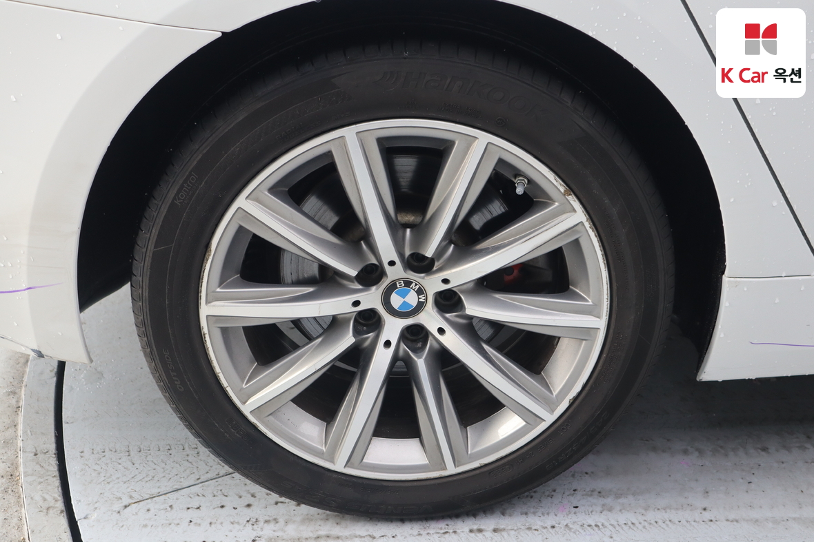 بي إم دبليو الفئة 5 2018 - صورة 47