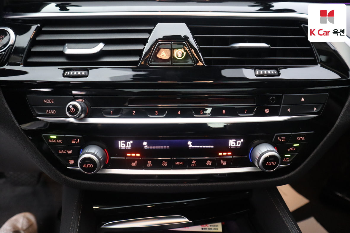 بي إم دبليو الفئة 5 2018 - صورة 15