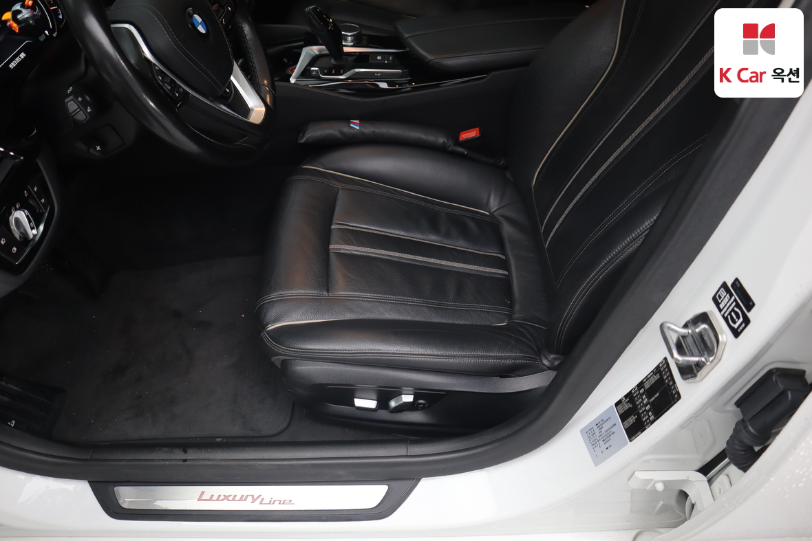 بي إم دبليو الفئة 5 2018 - صورة 20