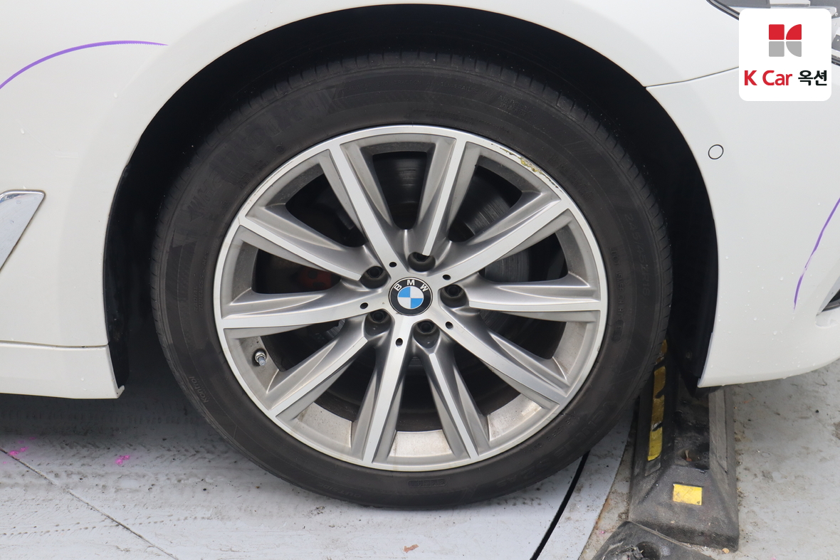 بي إم دبليو الفئة 5 2018 - صورة 45