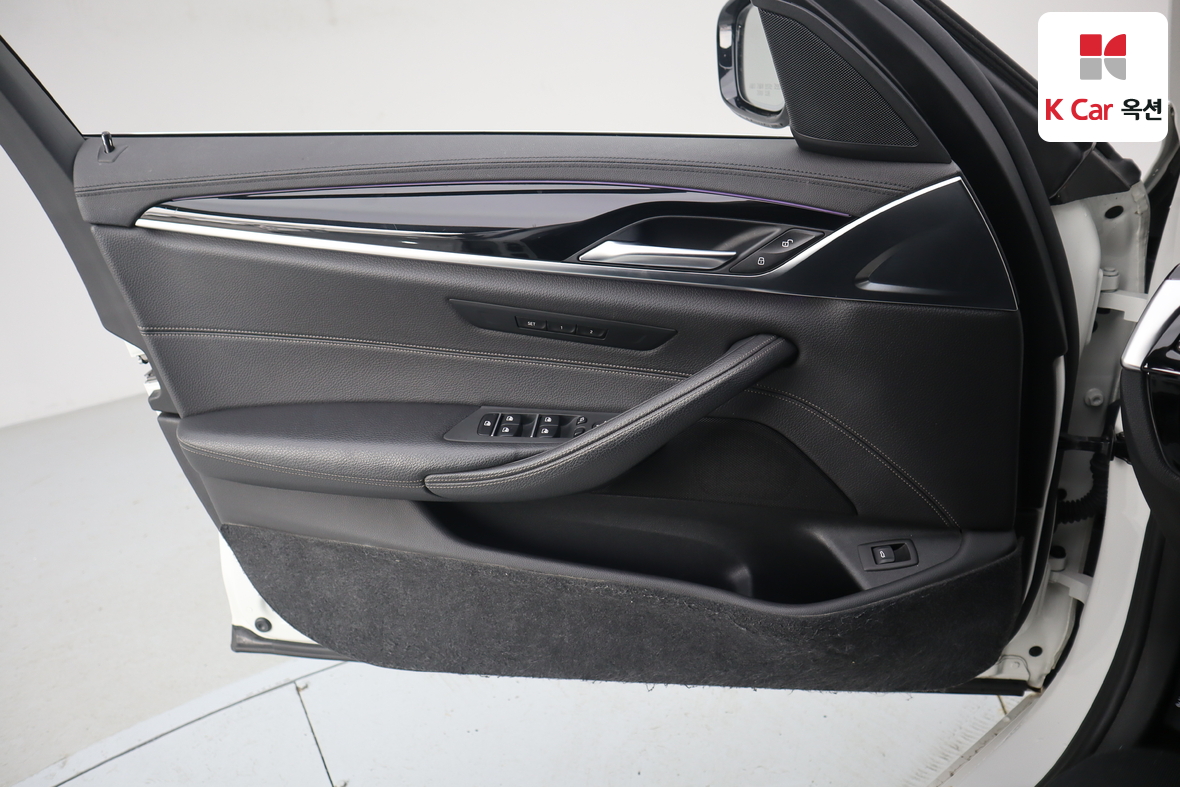 بي إم دبليو الفئة 5 2018 - صورة 8