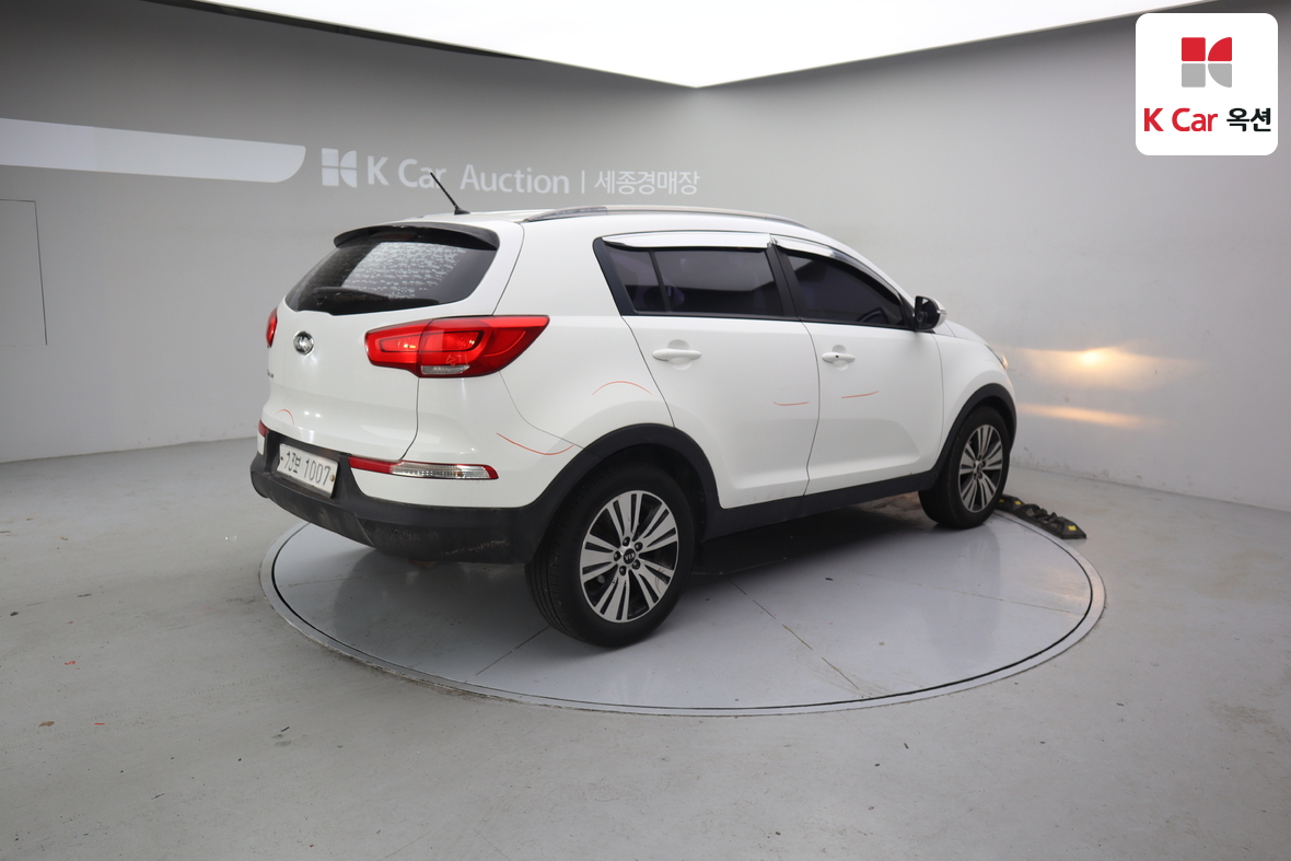Kia Sportage 2014 - Image 2
