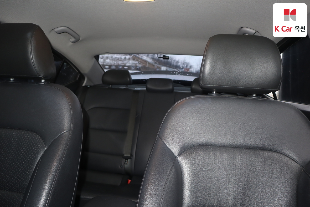 Hyundai Elantra 2016 - Image 17