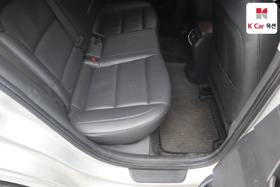 Hyundai Elantra 2016 - Image 26