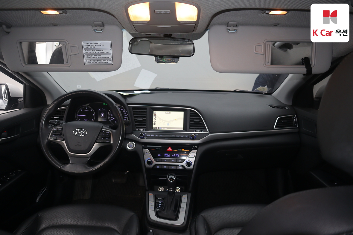 Hyundai Elantra 2016 - Image 3