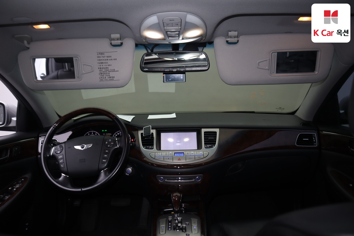 Hyundai Genesis 2009 - Image 3