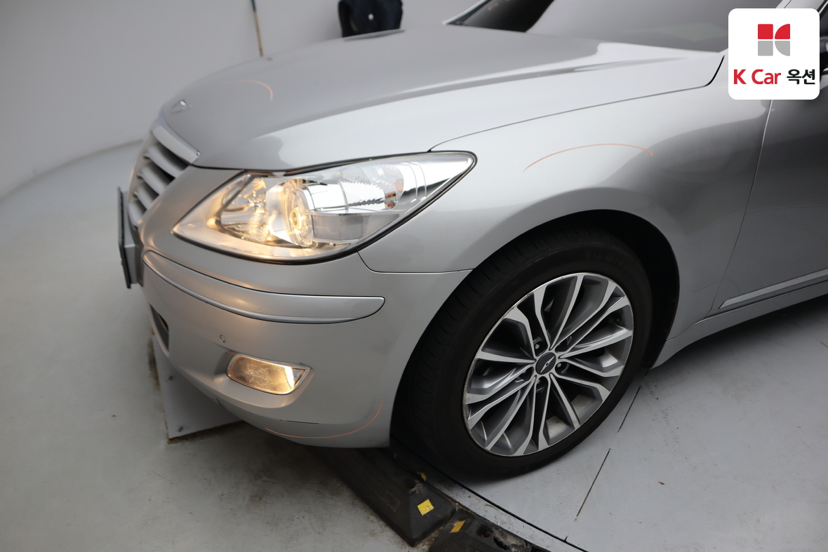 Hyundai Genesis 2009 - Image 41