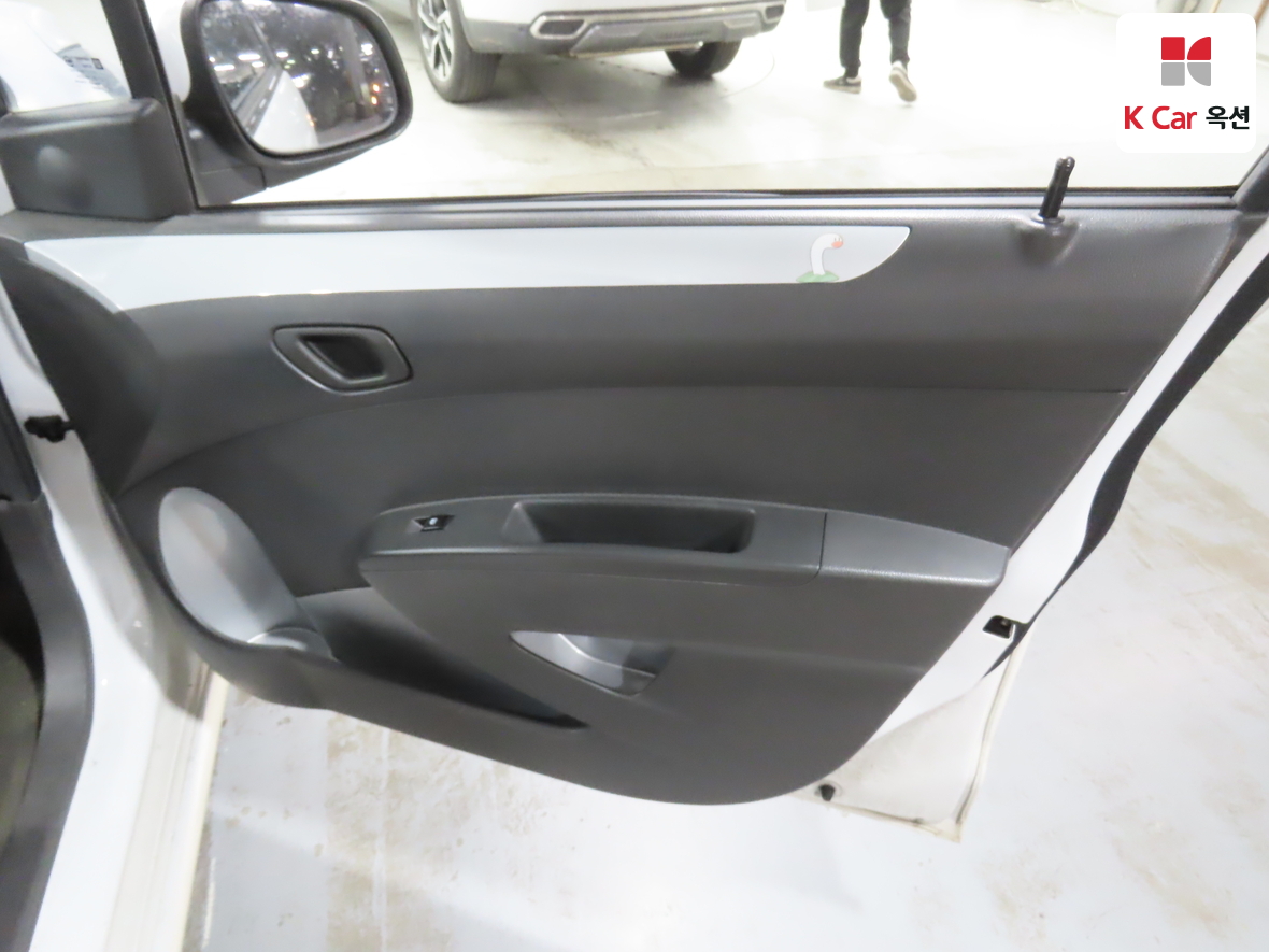 جنرال موتورز كوريا سبارك 2012 - صورة 27