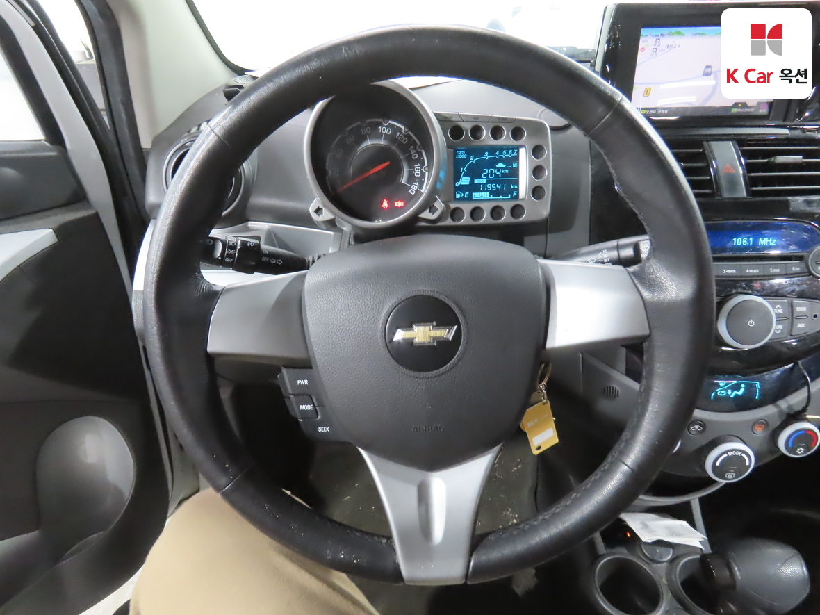 جنرال موتورز كوريا سبارك 2012 - صورة 10