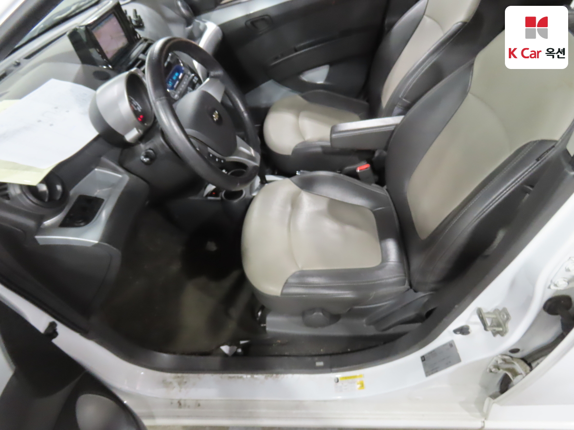 جنرال موتورز كوريا سبارك 2012 - صورة 17