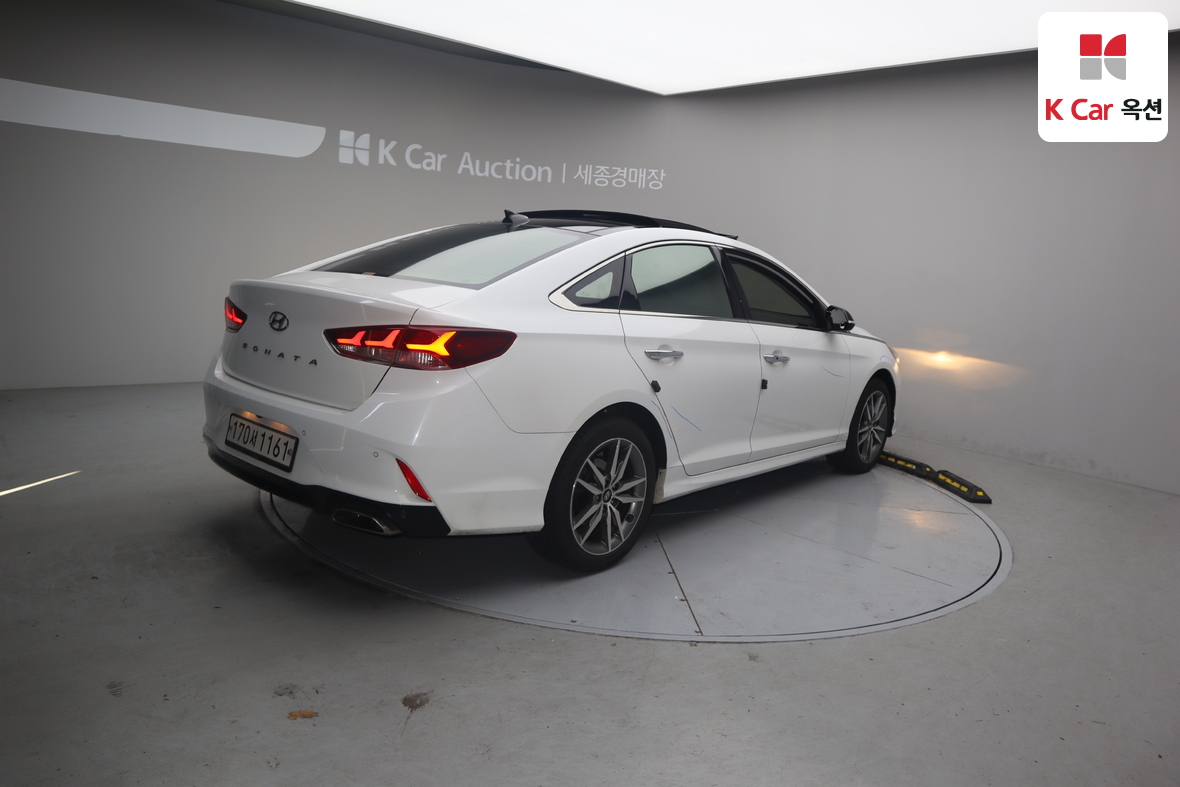 Hyundai Sonata 2019 - Image 2