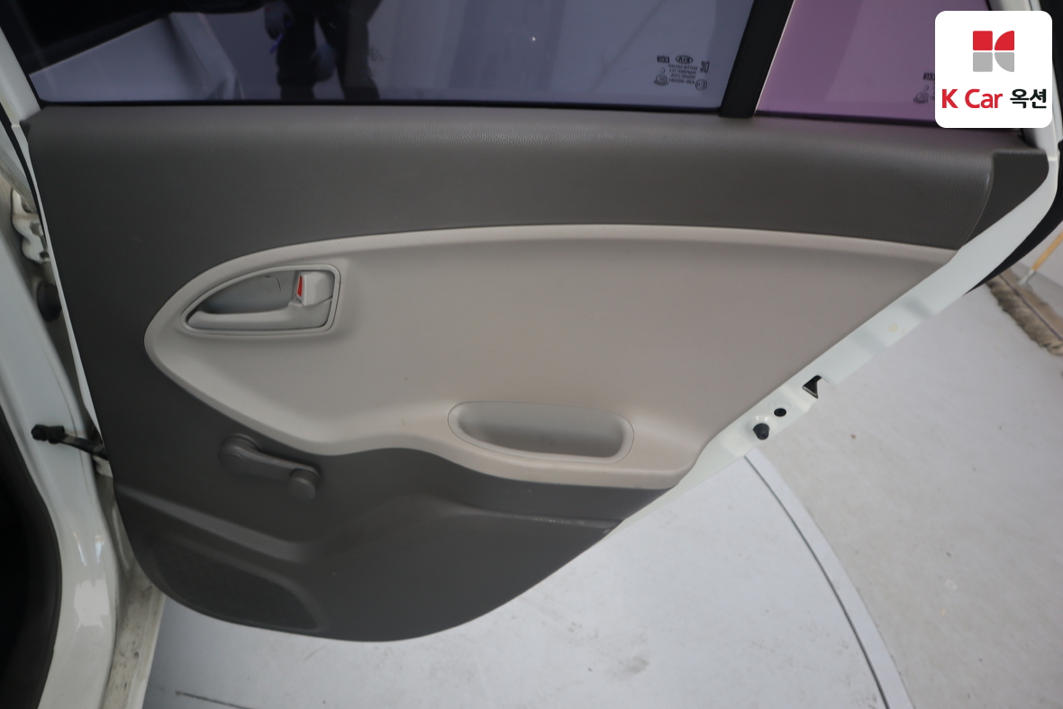 Kia Morning 2015 - Image 27