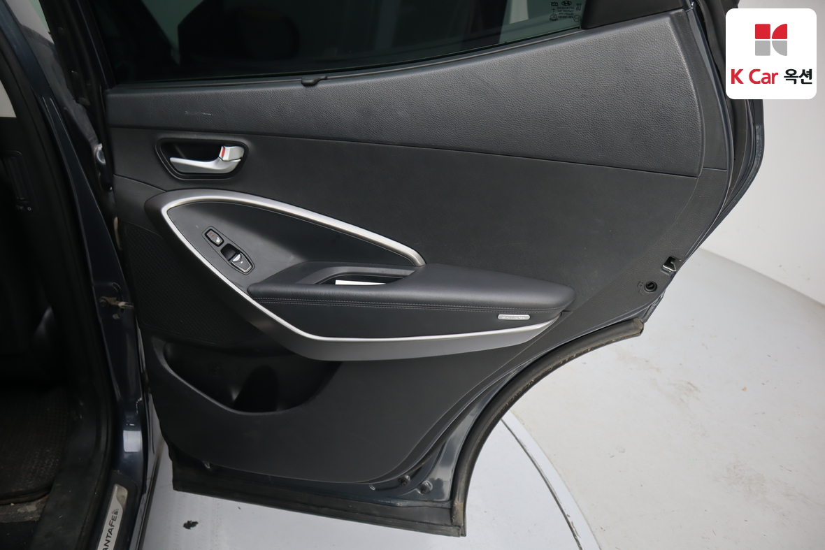 هيونداي سانتافي 2015 - صورة 26