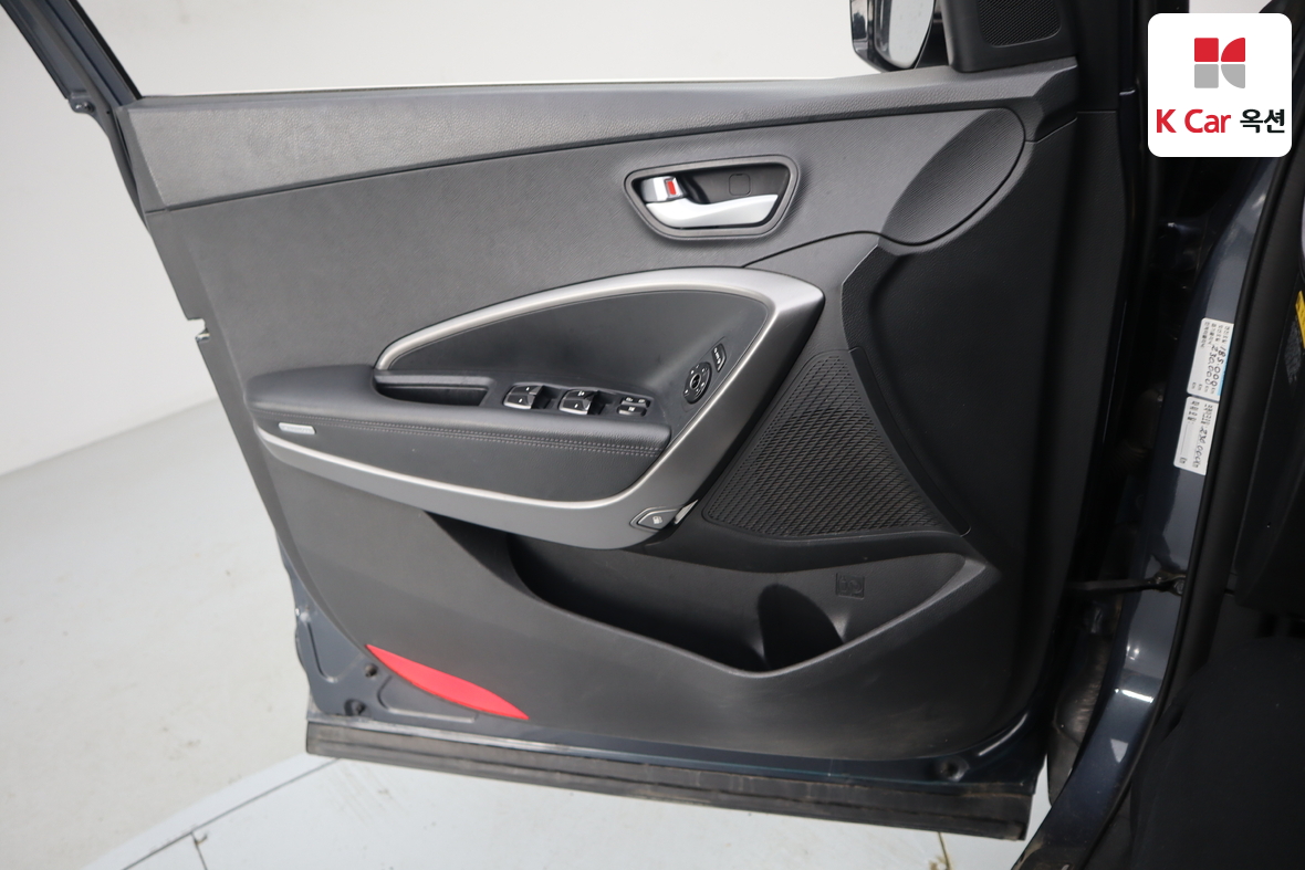 هيونداي سانتافي 2015 - صورة 8