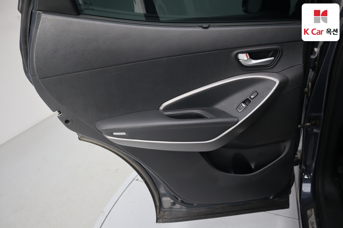 هيونداي سانتافي 2015 - صورة 21