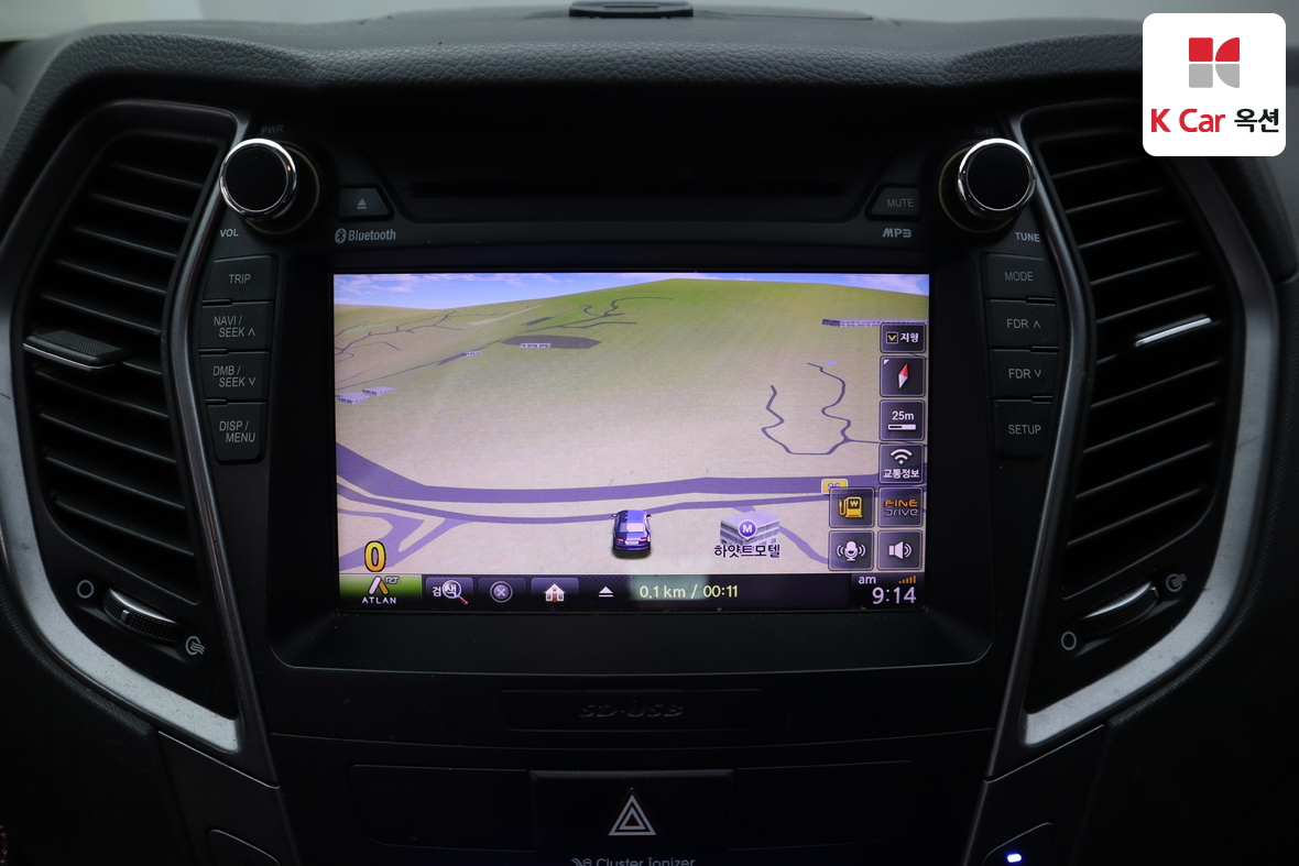 هيونداي سانتافي 2015 - صورة 13