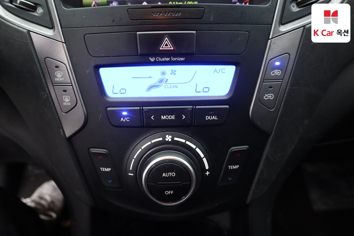 هيونداي سانتافي 2015 - صورة 14