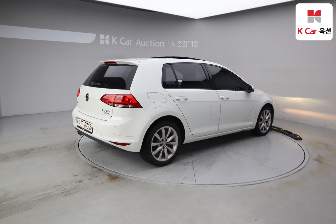 Volkswagen Golf 2016 - Image 2