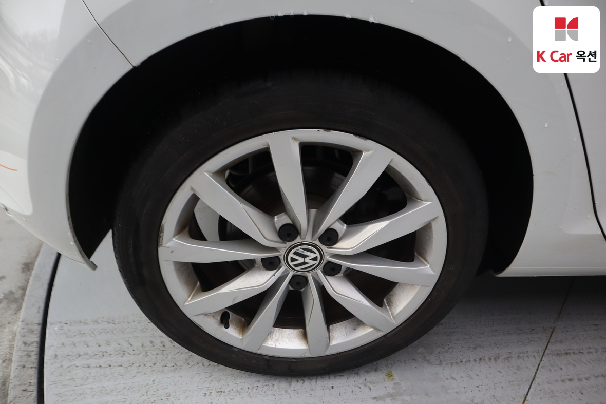 Volkswagen Golf 2016 - Image 48