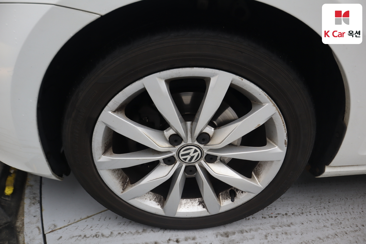 Volkswagen Golf 2016 - Image 50