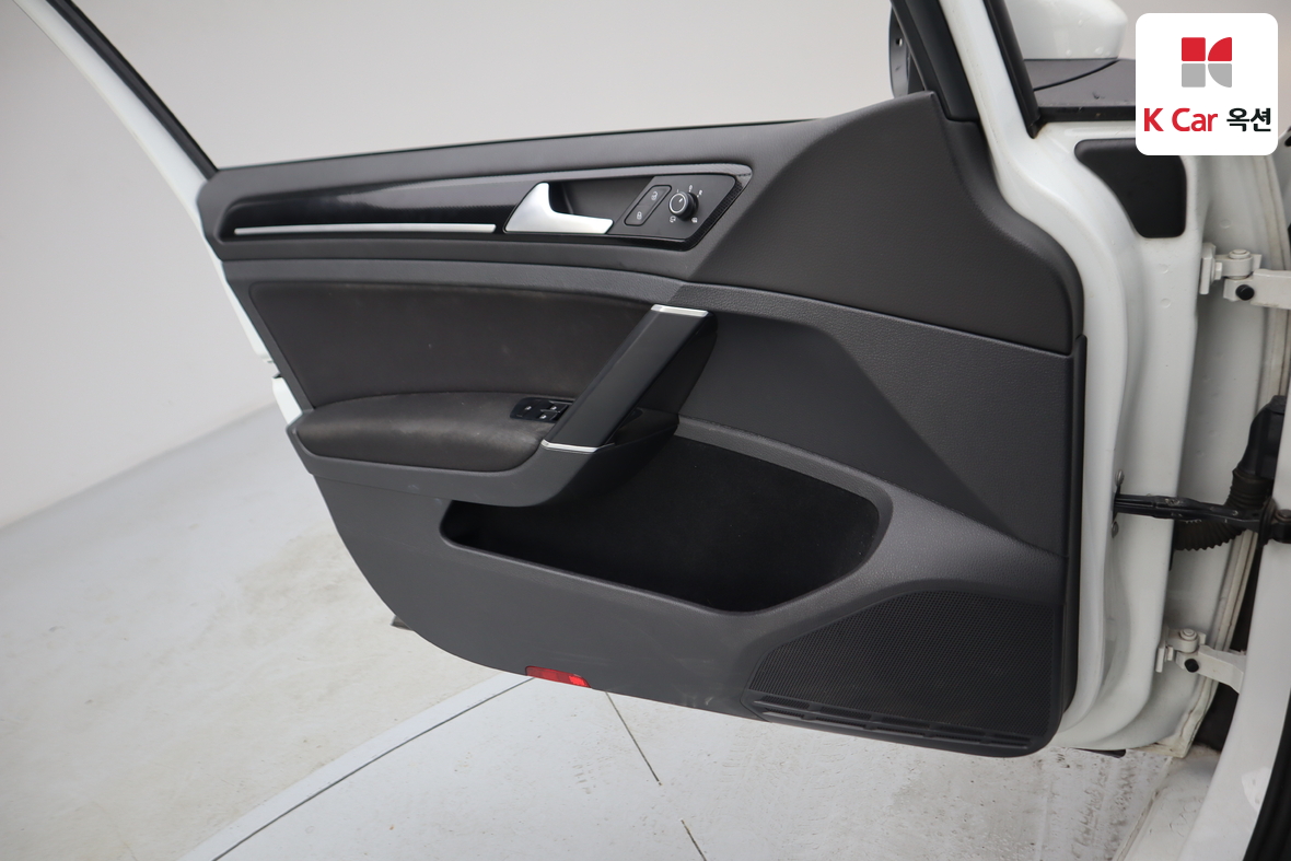 Volkswagen Golf 2016 - Image 8