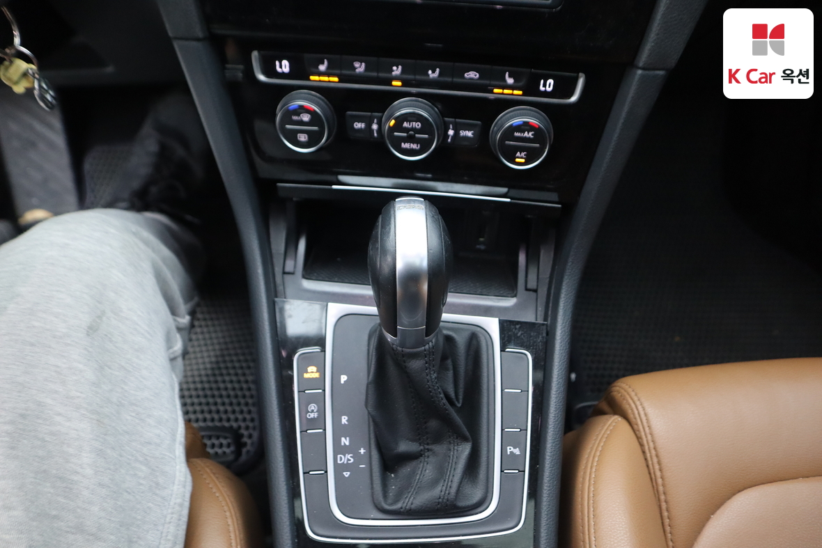 Volkswagen Golf 2016 - Image 16