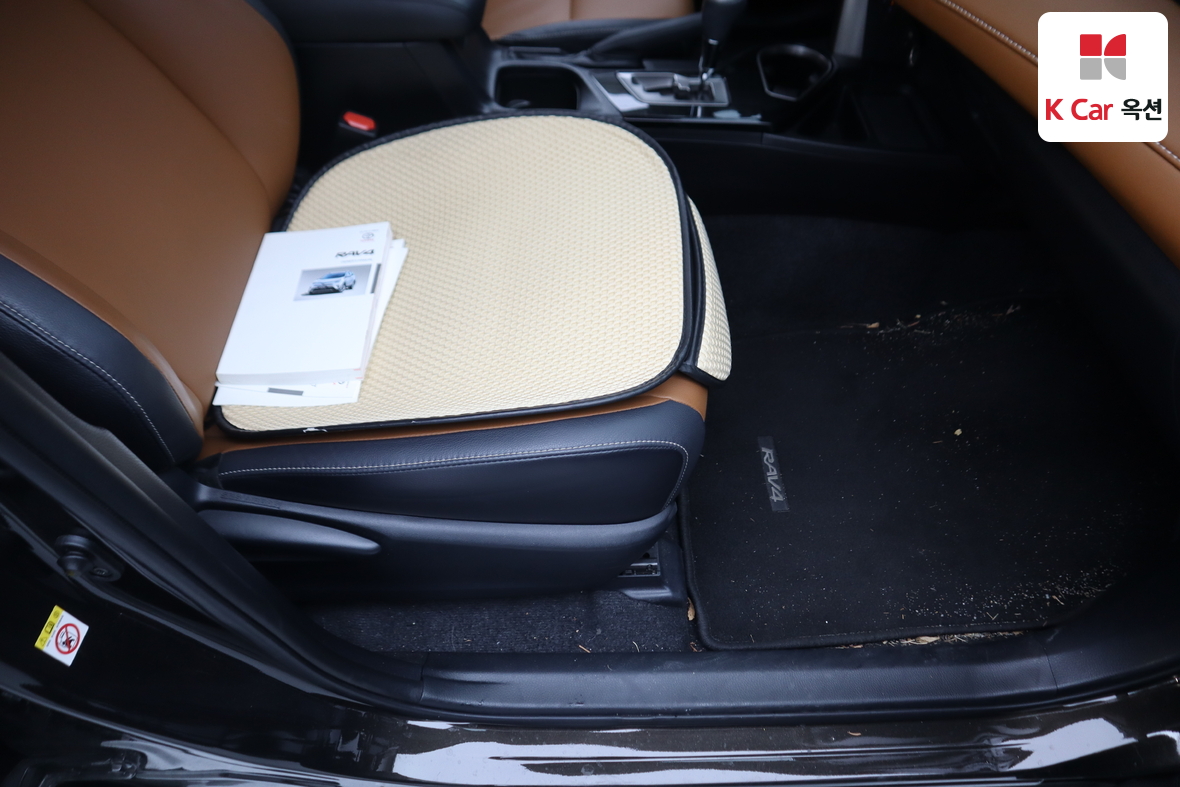 تويوتا راف 4 2017 - صورة 32