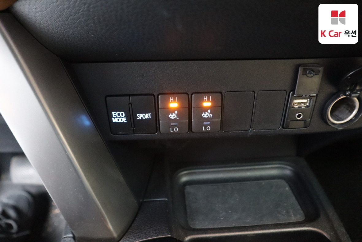 تويوتا راف 4 2017 - صورة 16