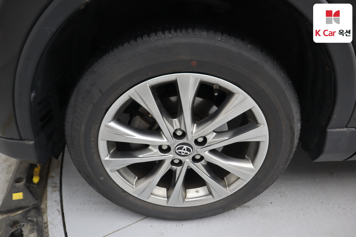 تويوتا راف 4 2017 - صورة 48