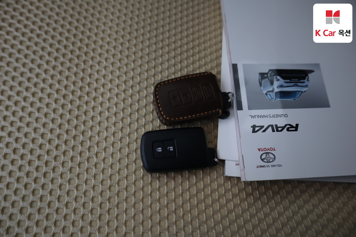 تويوتا راف 4 2017 - صورة 18