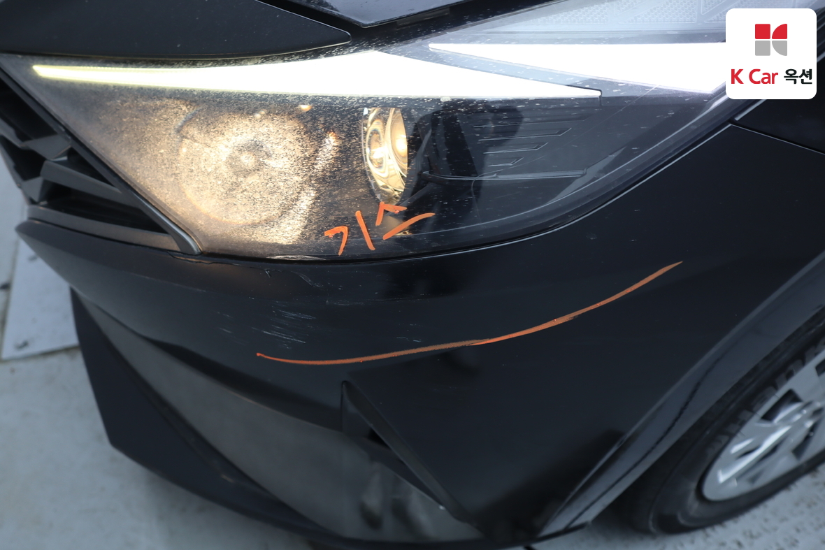 Hyundai Elantra 2022 - Image 32