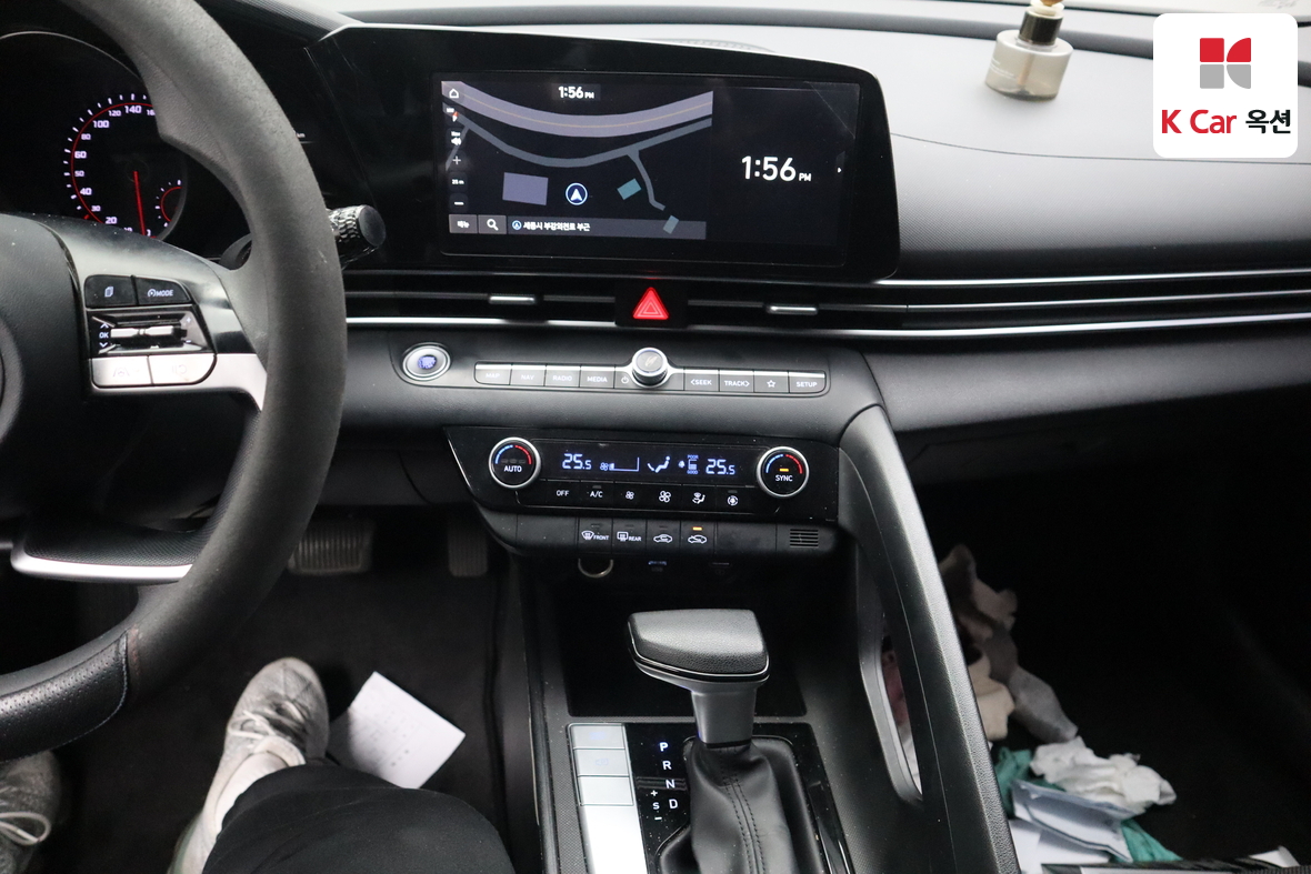 Hyundai Elantra 2022 - Image 6