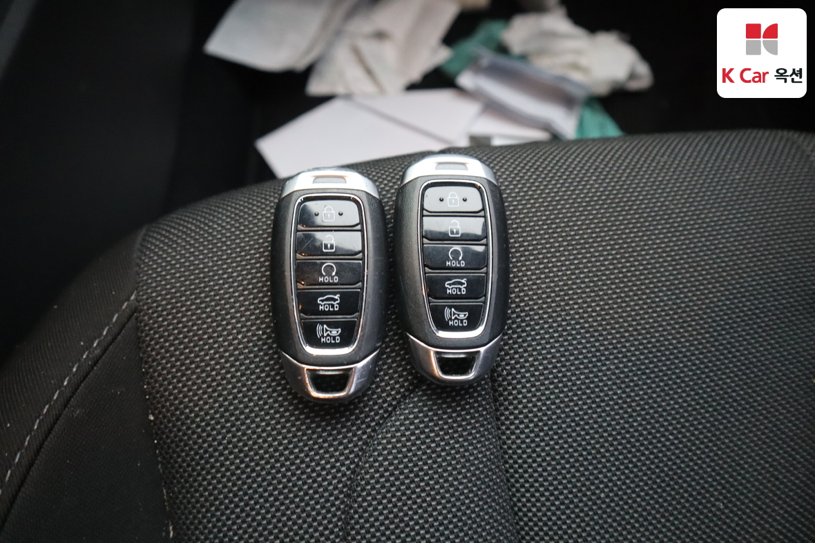 Hyundai Elantra 2022 - Image 16