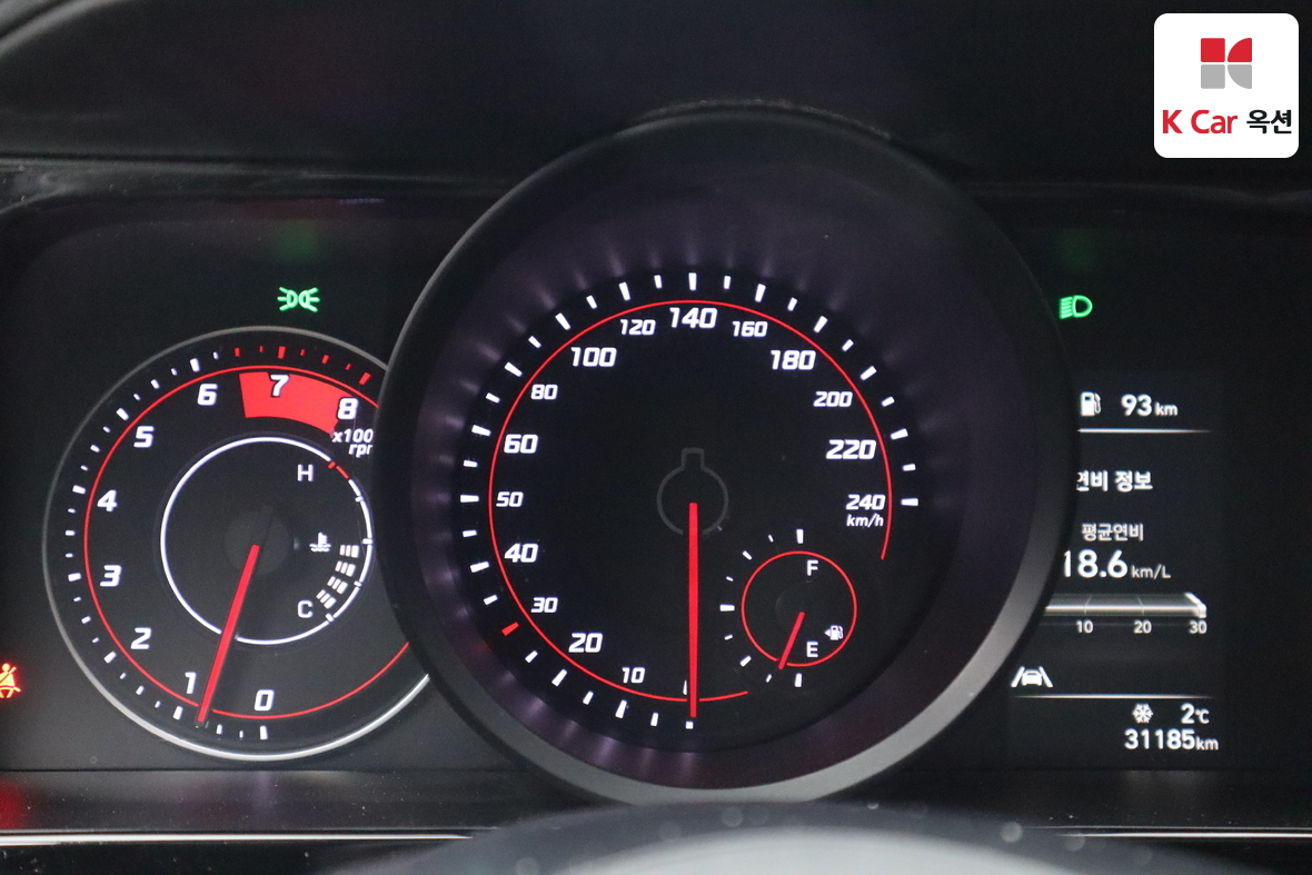 Hyundai Elantra 2022 - Image 5