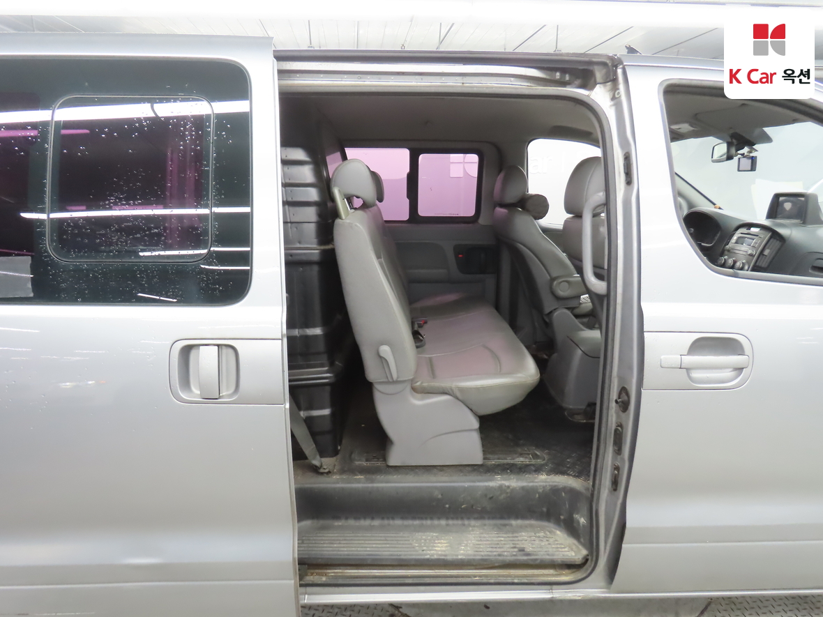 Hyundai Grand Starex 2012 - Image 26