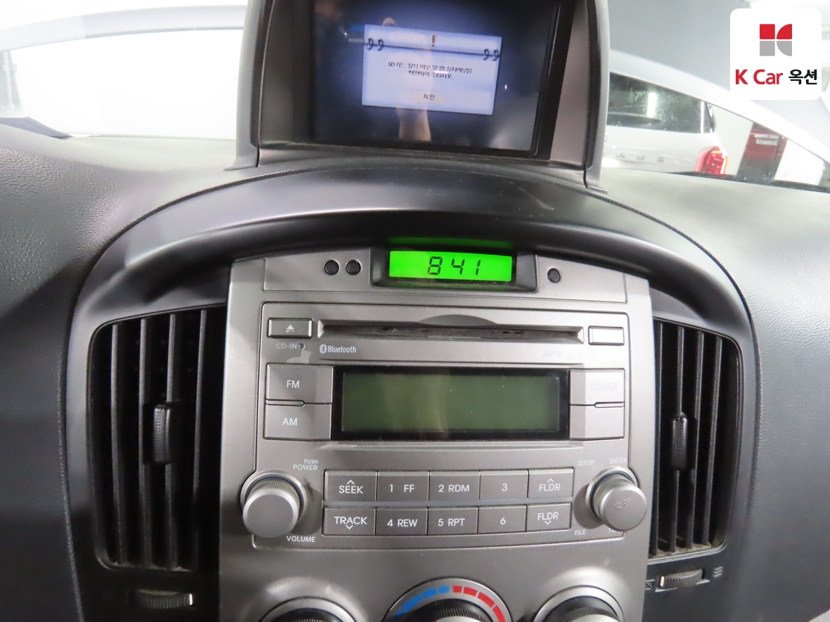 Hyundai Grand Starex 2012 - Image 15