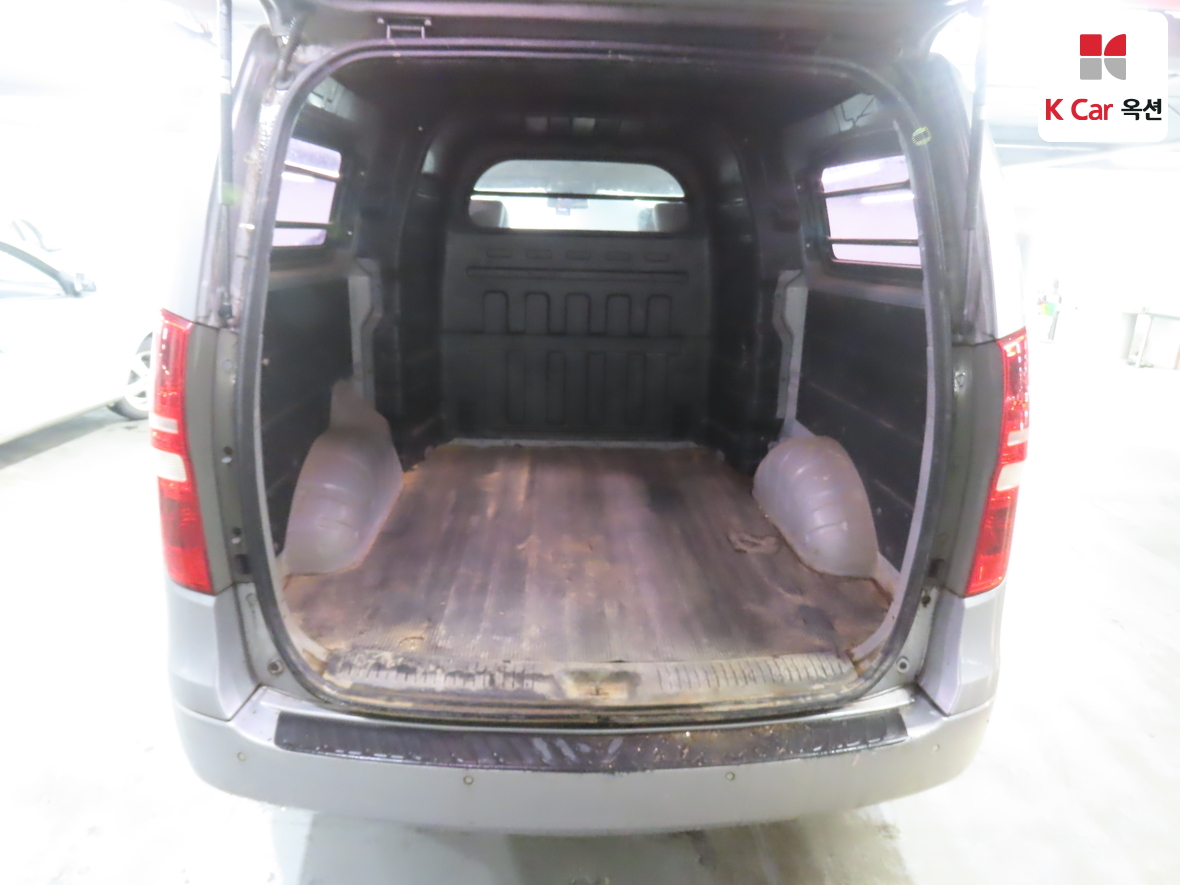 Hyundai Grand Starex 2012 - Image 25