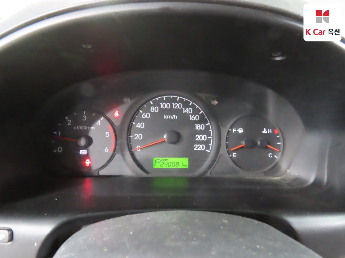 Hyundai Grand Starex 2012 - Image 5