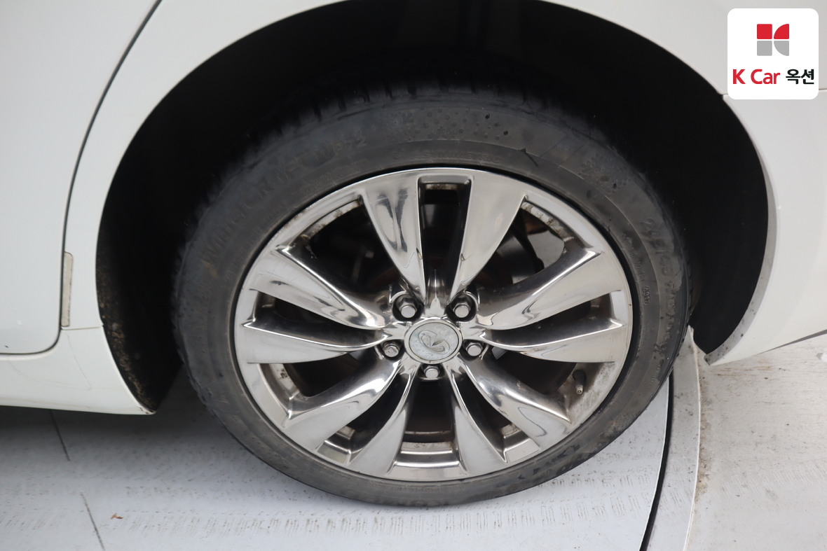 Infiniti M37 2011 - Image 51